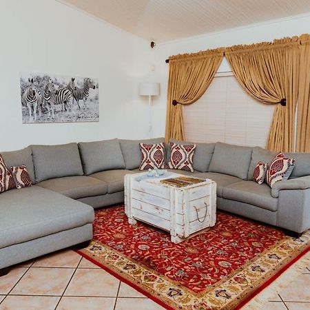 Boubou Bed And Breakfast Rustenburg Exteriör bild