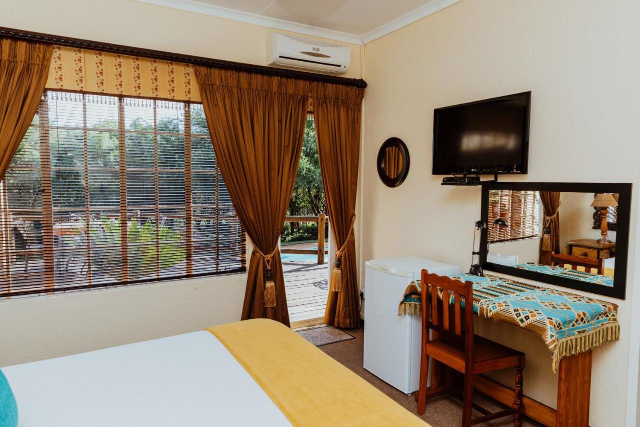 Boubou Bed And Breakfast Rustenburg Exteriör bild